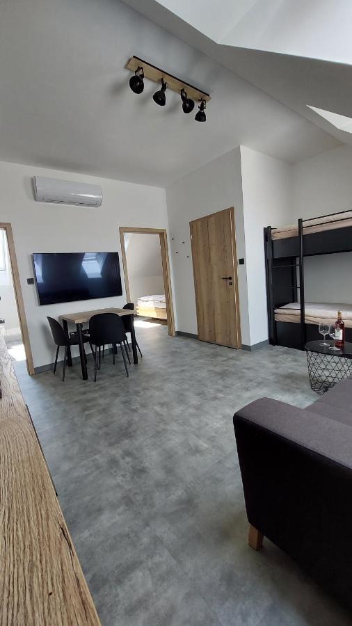 Apartman Po Schodech Nahoru Bořetice エクステリア 写真